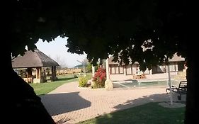Stone Hounds Lodge